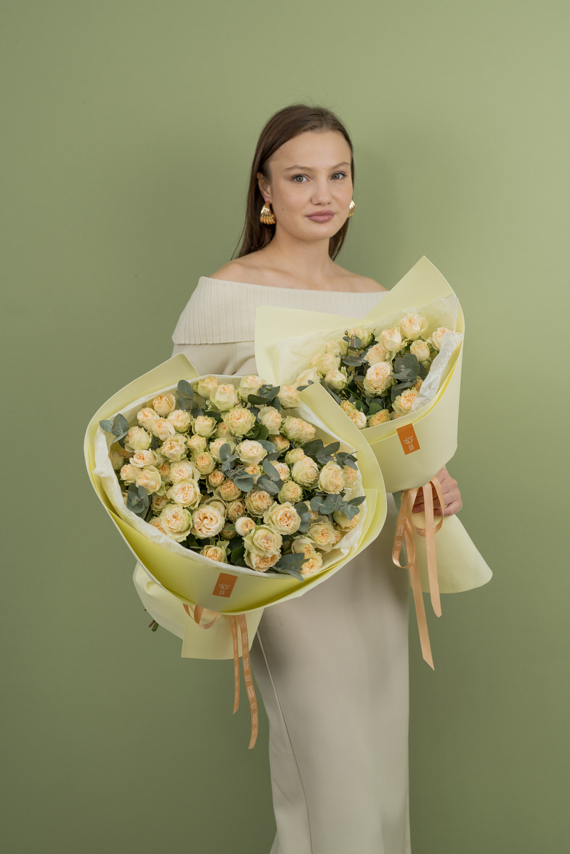 Букет из кустовых роз Кремовая роскошь